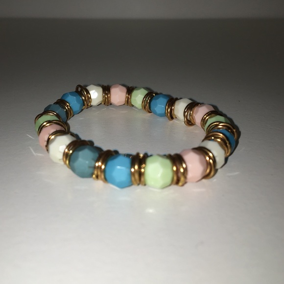 2 bracelets - Picture 2 of 3