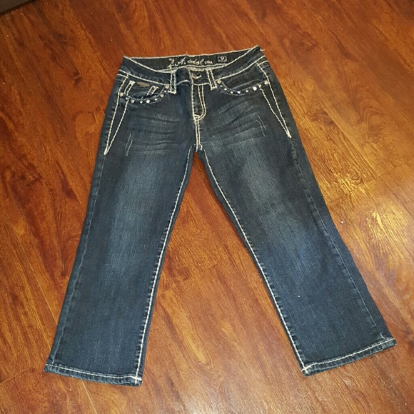 LA IDOL USA CAPRI JEANS brand new