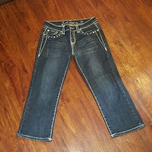 LA IDOL USA CAPRI JEANS brand new
