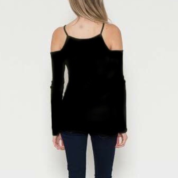 Cold Shoulder - Picture 4 of 4