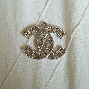 Chanel pendant