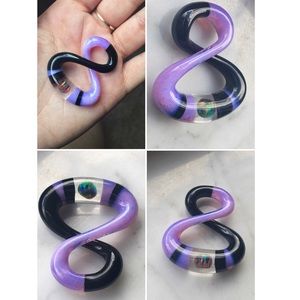 Natey Biskind Infinity Pendant- Hand Blown Glass