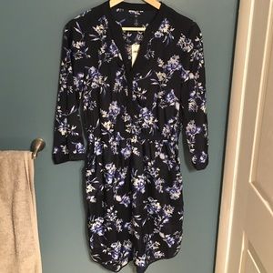 Gap Blue Floral 3/4 Length Sleeve Dress.