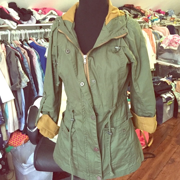 Utility jacket olive green