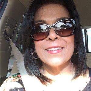 Meet your Posher, Mari