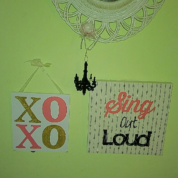 Set of Wall Decor 12?12.  8x8