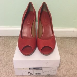 Banana Republic red leather peep toe heel