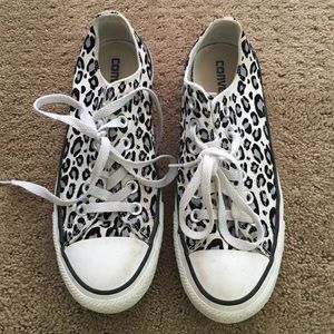 Converse leopard flats sneakers W sz 7