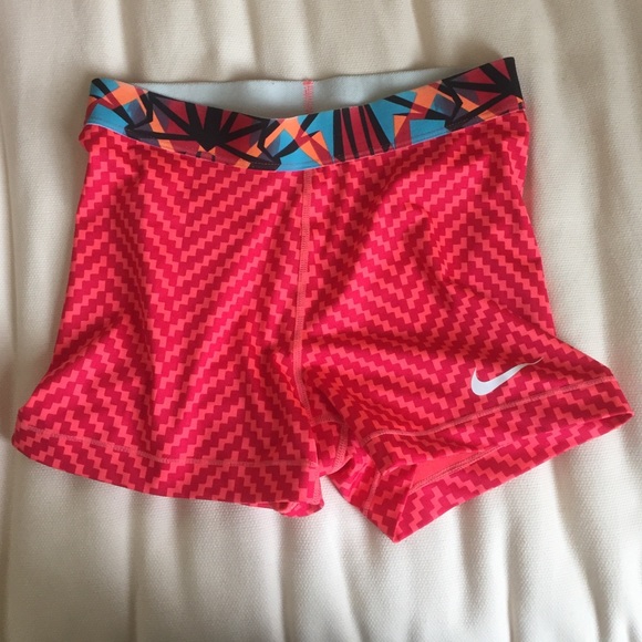 Nike booty shorts