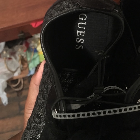 Guess shoes - Picture 2 of 2