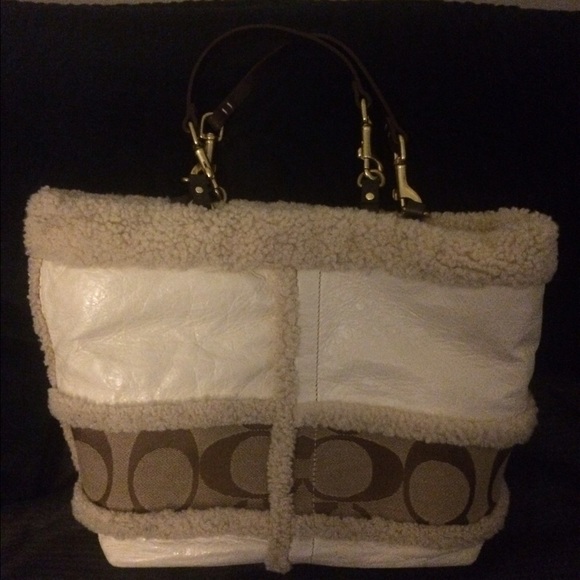 COACH: AUTHENTIC Cream wool Med. size bag