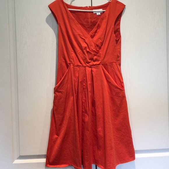 Cute orange dress with pockets