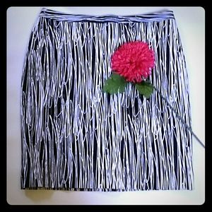 Worthington NWOT B&W scribble pencil skirt 12