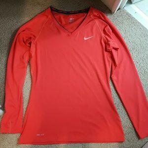 Womens Nike Pro shirt