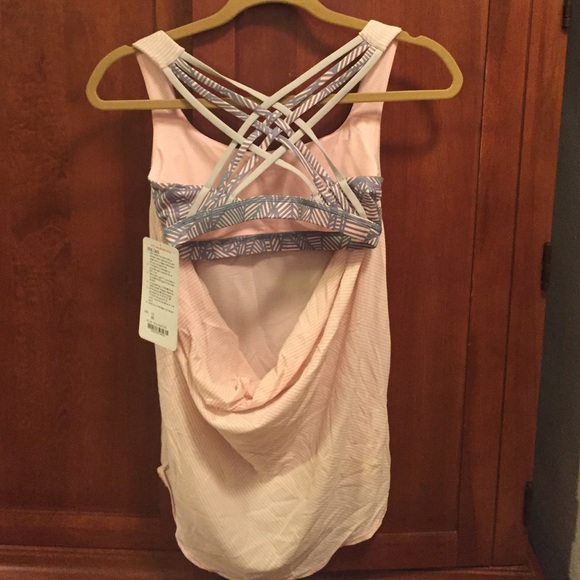 NWT Lululemon Wild Tank RARE - Picture 3 of 4