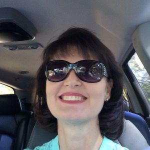 Meet your Posher, Beverly