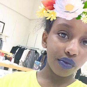 Meet your Posher, Talia