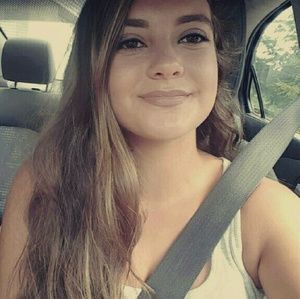 Meet your Posher, Briana