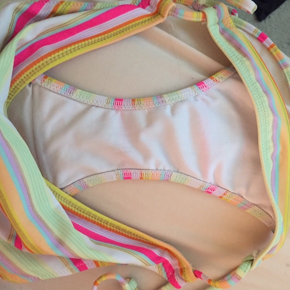 Victoria's Secret striped bikini bottoms - Picture 3 of 3