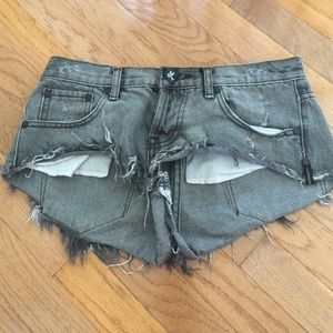 One teaspoon shorts size 26