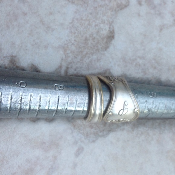 P monogrammed ring - Picture 5 of 6