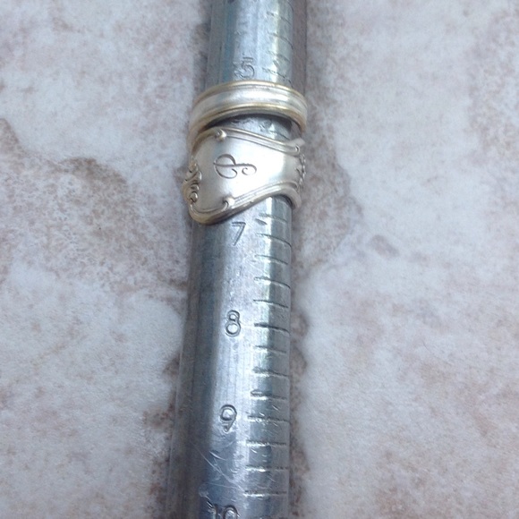 P monogrammed ring - Picture 6 of 6