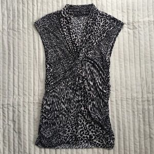 Very nice AK knit top
