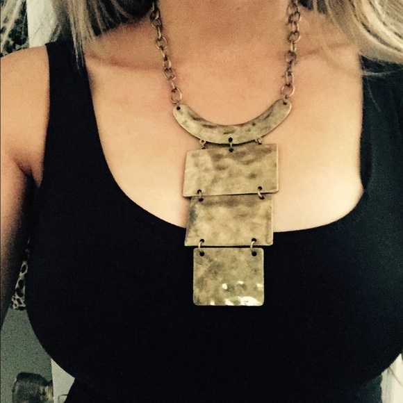 SOLD Tiered necklace - Picture 2 of 2