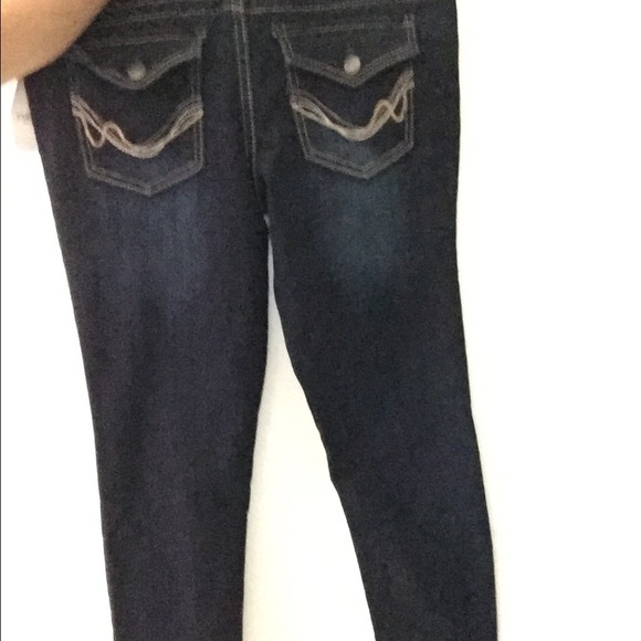 Jeans make an offer price not always firm - Picture 2 of 4