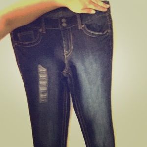 Jeans make an offer price not always firm