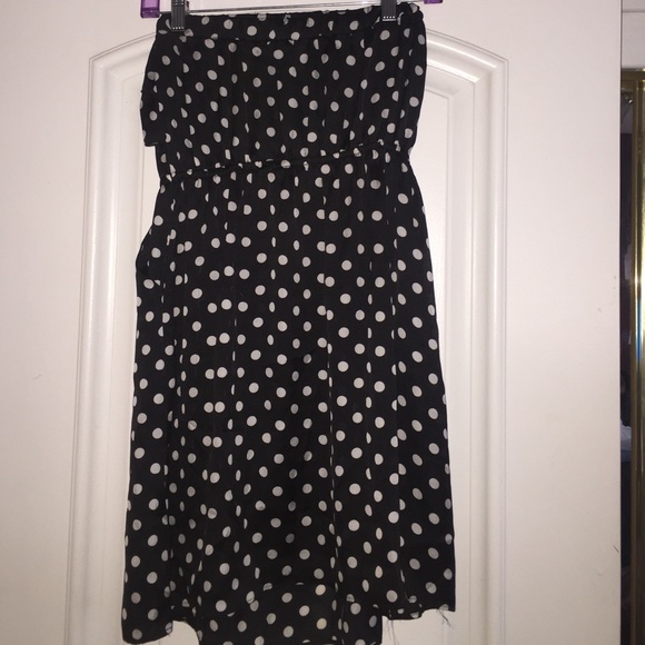 Dress - Picture 2 of 2