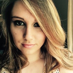 Meet your Posher, Kayetlyn