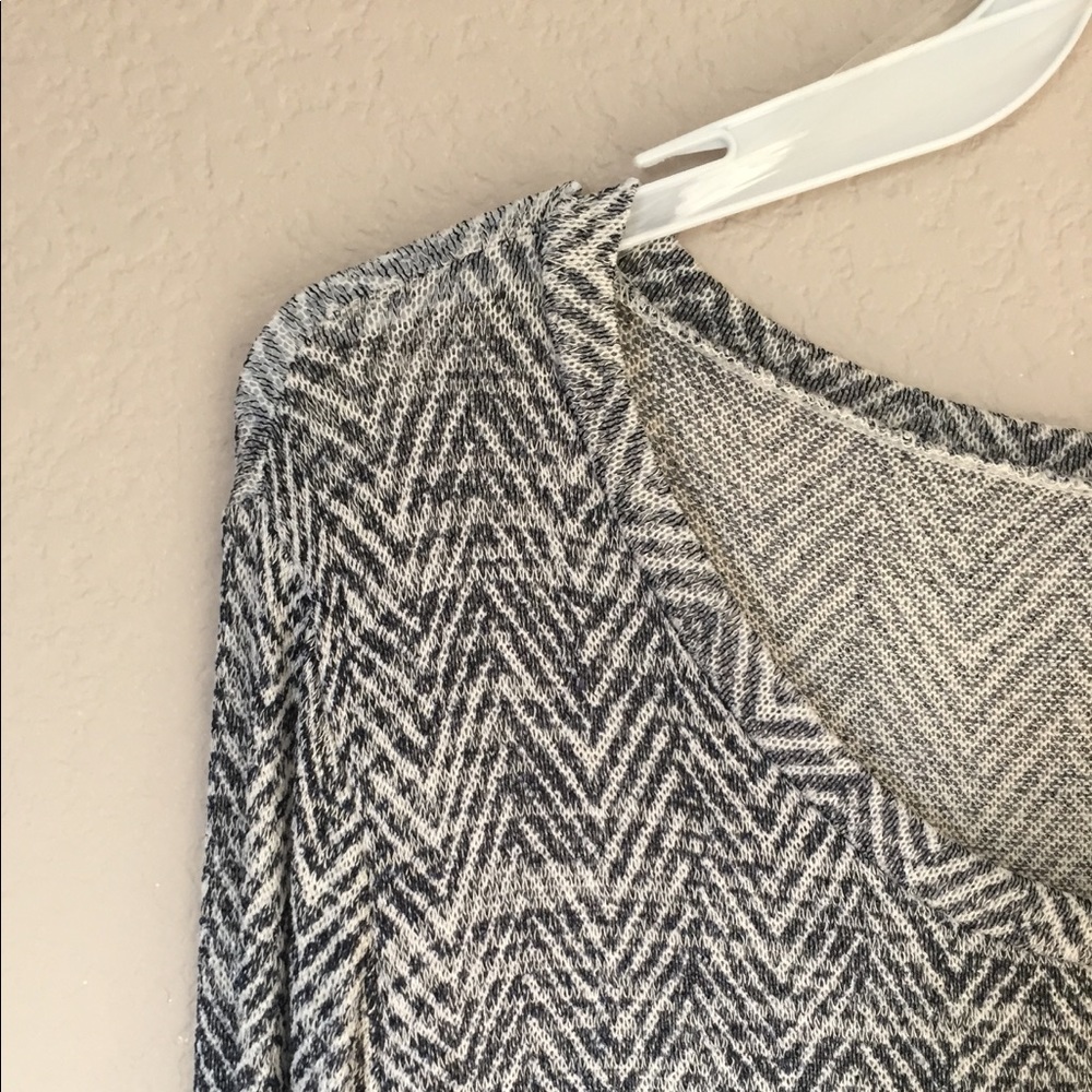 White and Grey Layered Blouse - Picture 3 of 4