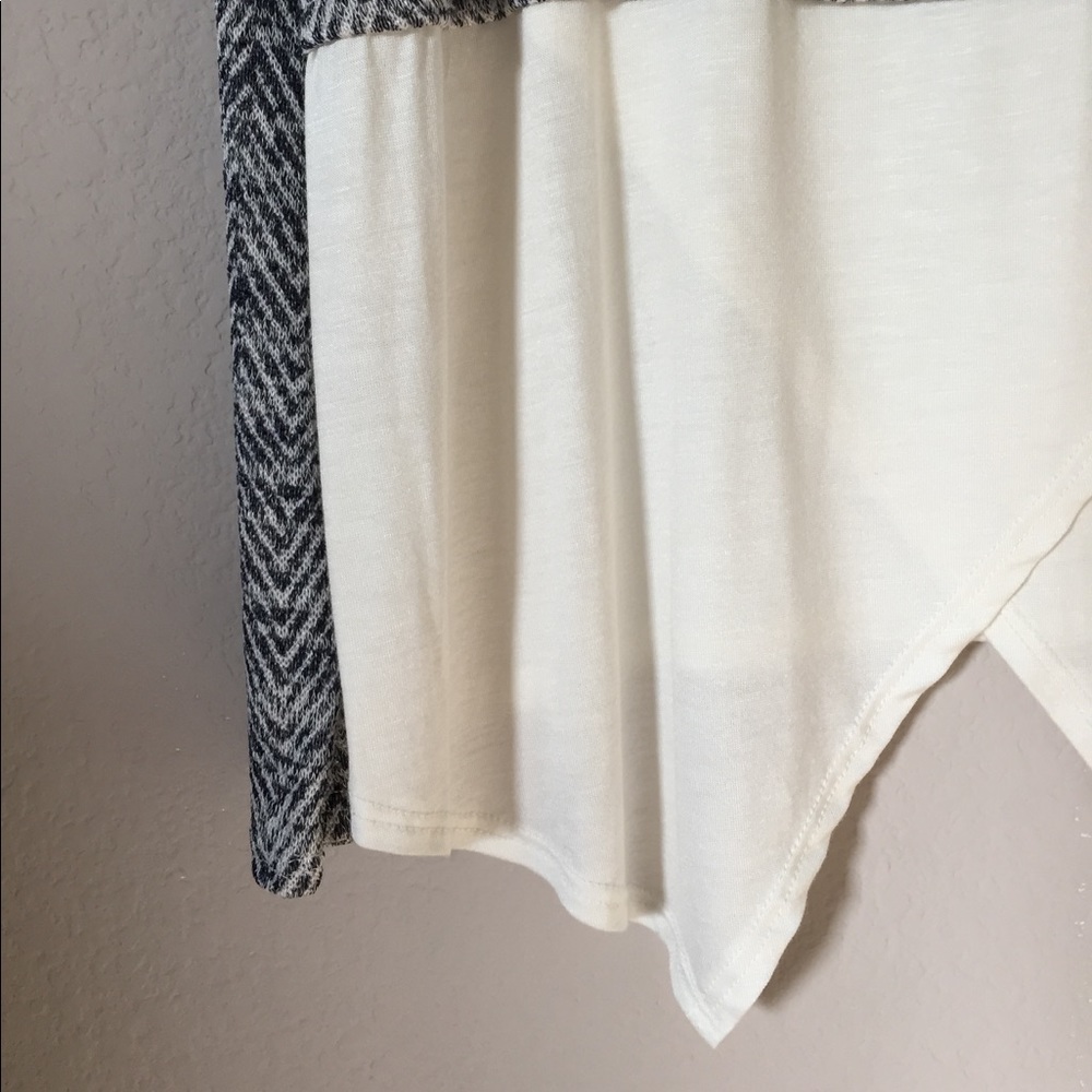 White and Grey Layered Blouse - Picture 4 of 4