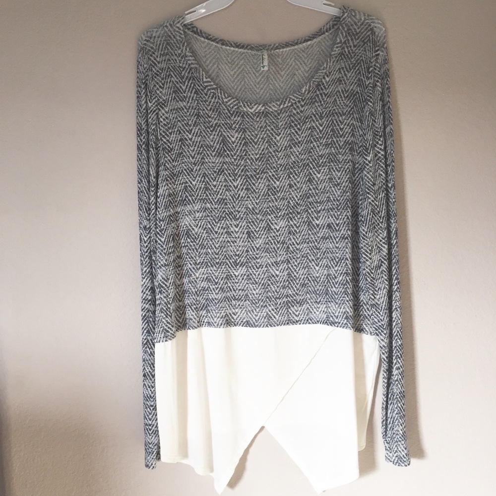 White and Grey Layered Blouse - Picture 2 of 4