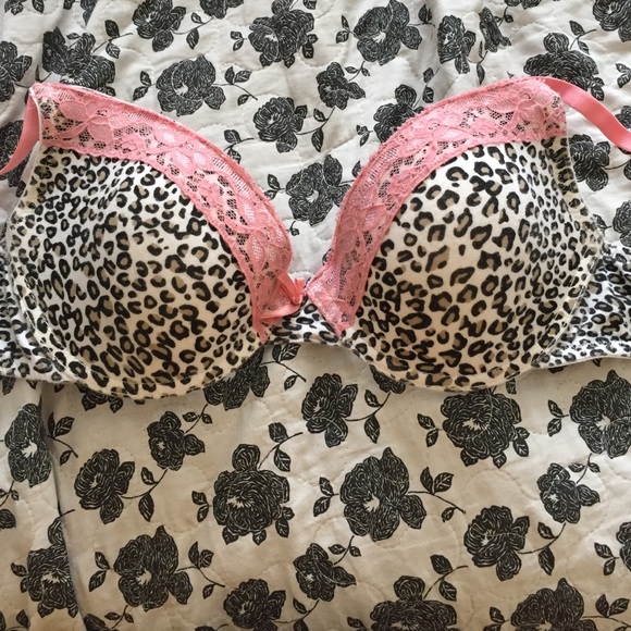 Woman's bra