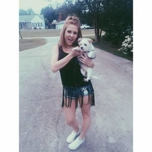 Meet your Posher, Nicole