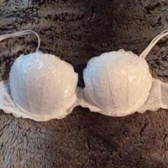 32d white lace VS bra