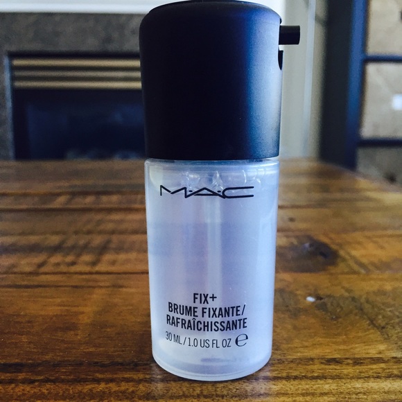 MAC 'Prep + Prime' Fix + - Picture 3 of 4