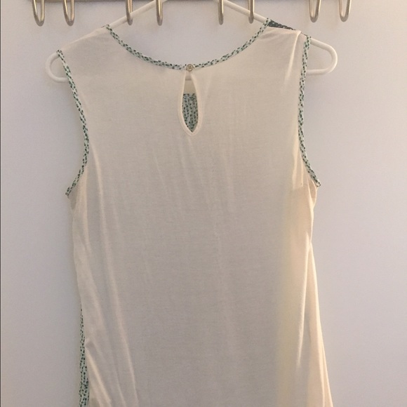 Pretty blouse - Picture 3 of 3