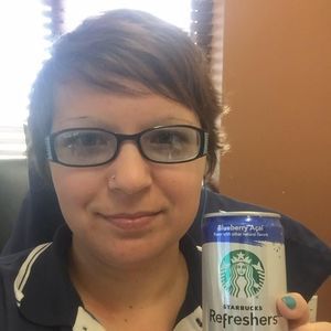 Meet your Posher, Esther