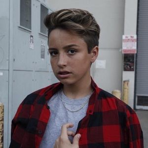 Meet your Posher, Kaycee