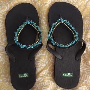 Sanuks; barely worn