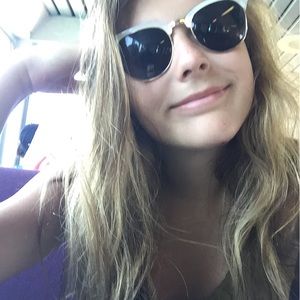 Meet your Posher, Sara