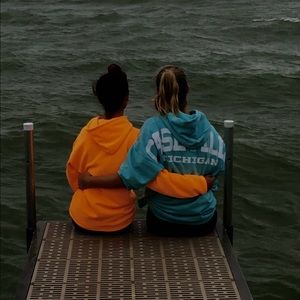 Meet your Posher, Ava