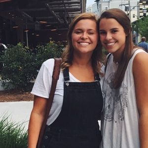 Meet your Posher, Christy