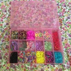 Rainbow loom bands