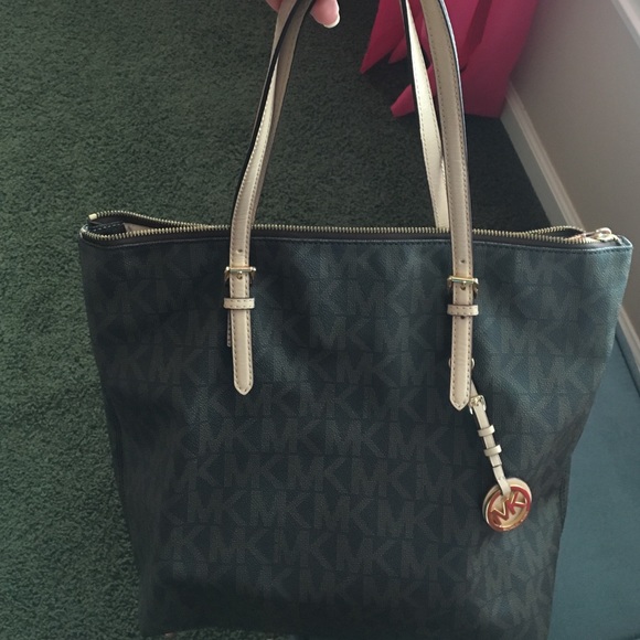 Brown Michael Kors bag barely used