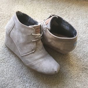 Toms nude wedges