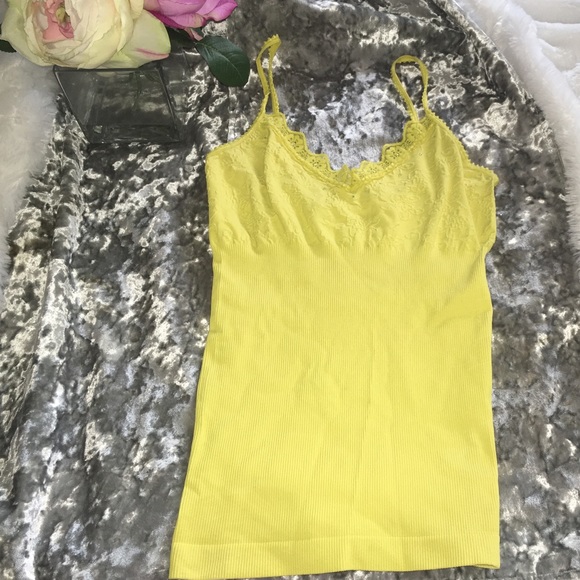 Yellow lace camisole - Picture 1 of 4